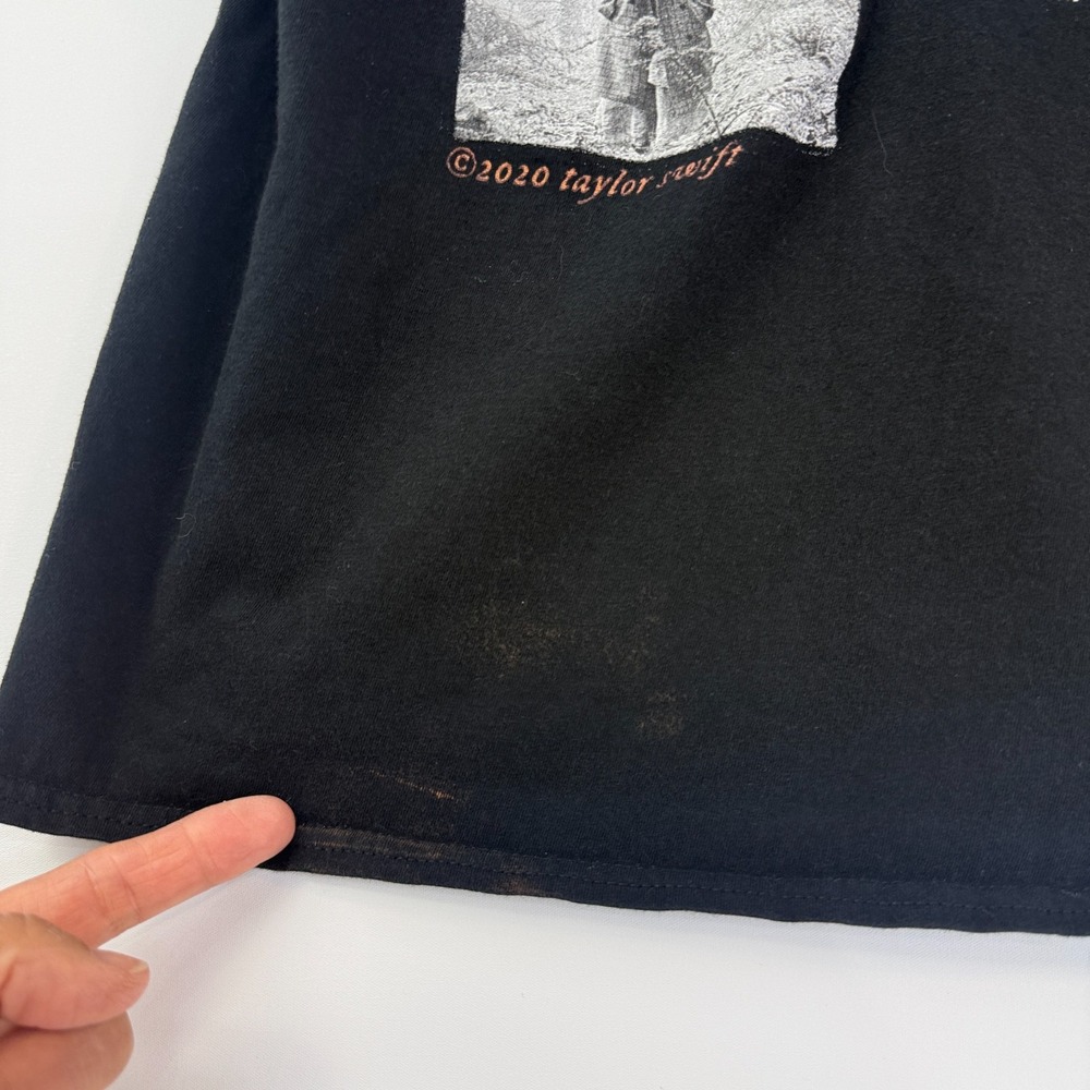 Taylor Swift Folklore Album T-Shirt Black "In The Trees" Official Size L - Picture 8 of 10
